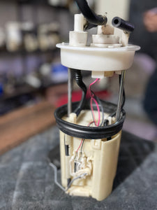 FUEL PUMP OF HONDA VEZEL
